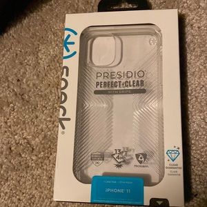 iPhone 11 Speck Presidio clear case